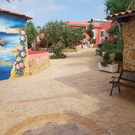 Delle Rose Hotel apartamentowy *